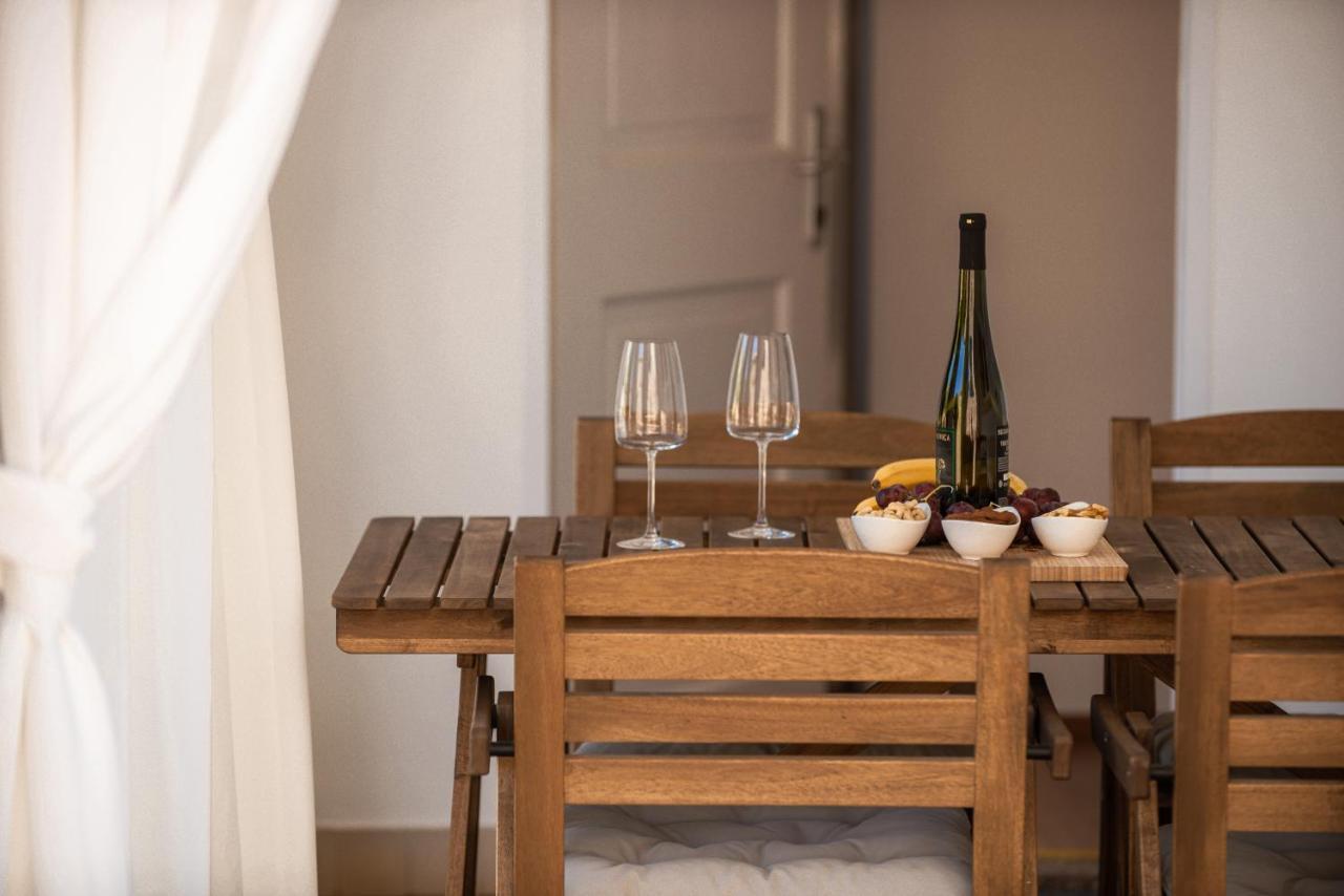 Apartment Near Old Town, Free Parking & Huge Garden ดูบรอฟนิก ภายนอก รูปภาพ